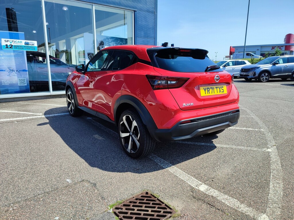 Nissan Juke 1.0 Dig-t 114 Tekna YR71TXS Red #4