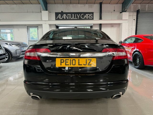 Jaguar XF 2010 3.0 V6 Luxury Saloon Euro 4 Black #4