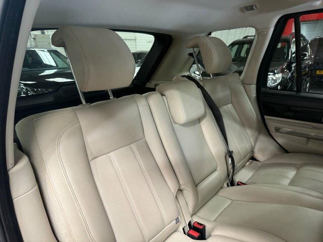 Land Rover Range Rover Sport 3.0L Tdv6 Hse 245 Bhp Grey #24