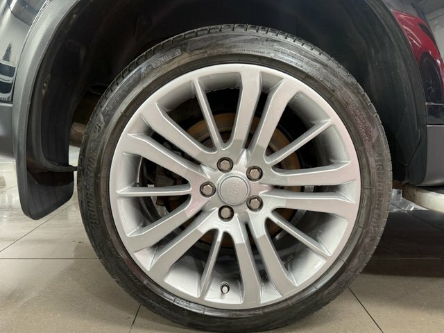 Land Rover Range Rover Sport 3.0L Tdv6 Hse 245 Bhp Grey #14