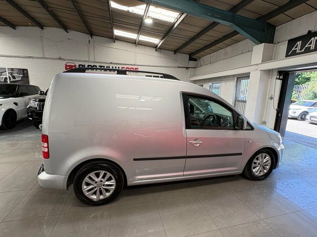 Volkswagen Caddy Mpv White #8