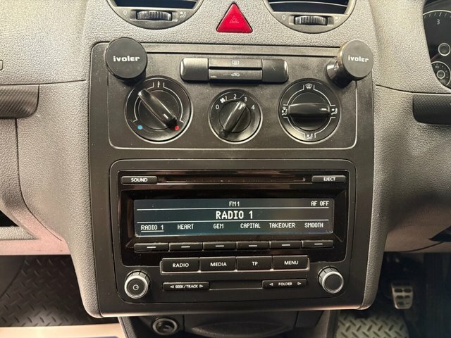 Volkswagen Caddy Mpv White #22