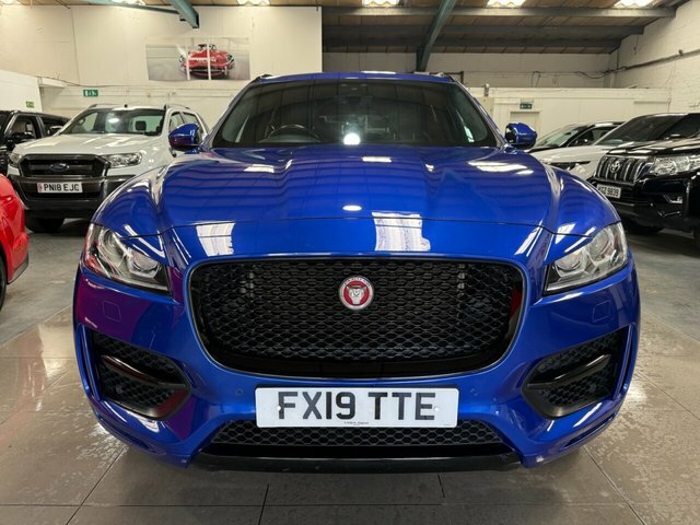 Jaguar F-Pace 2019 2.0 P250i R-sport Suv Awd Eur FX19TTE Blue #3