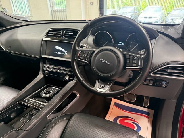 Jaguar F-Pace F-pace R-sport Awd D Red #17