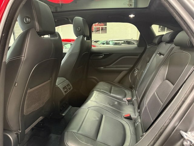 Jaguar F-Pace F-pace R-sport Awd D Red #24