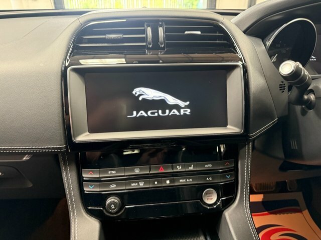 Jaguar F-Pace F-pace R-sport Awd D Red #28