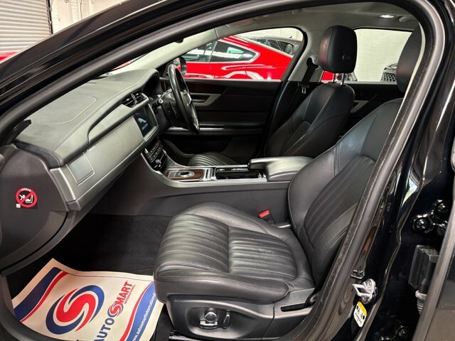 Jaguar XF Portfolio White #18