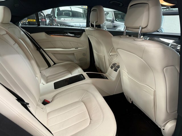 Mercedes-Benz CLS Coupe Black #20