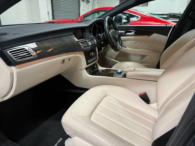 Mercedes-Benz CLS Coupe Black #25