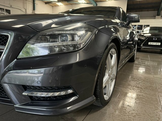 Mercedes-Benz CLS Coupe Black #9