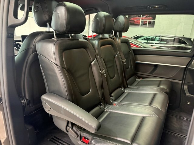 Mercedes-Benz V Class V 220 D Amg Line Silver #29