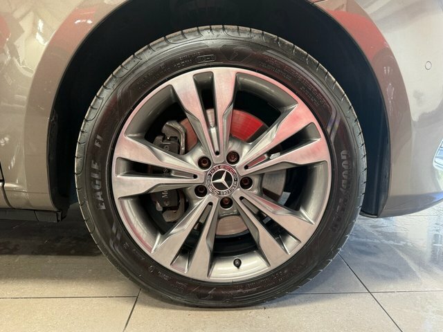 Mercedes-Benz V Class V 220 D Amg Line Silver #15