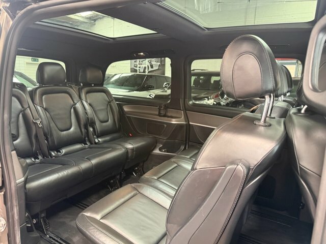 Mercedes-Benz V Class V 220 D Amg Line Silver #22