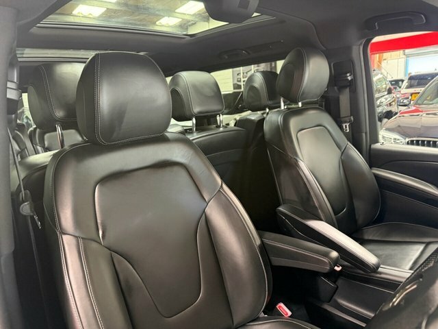 Mercedes-Benz V Class V 220 D Amg Line Silver #21