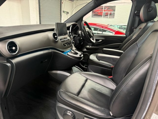 Mercedes-Benz V Class V 220 D Amg Line Silver #30