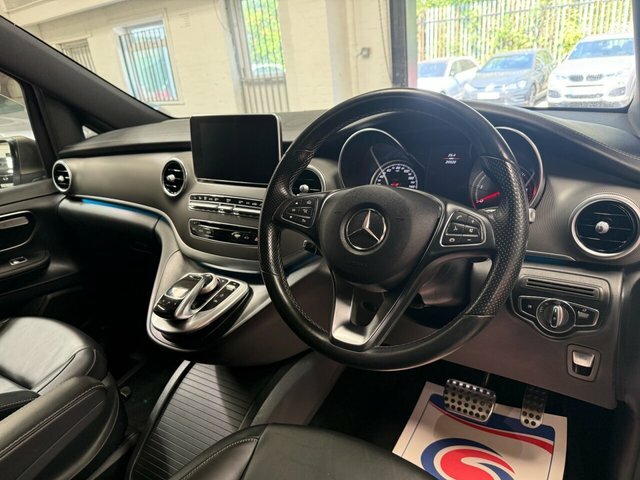 Mercedes-Benz V Class V 220 D Amg Line Silver #17