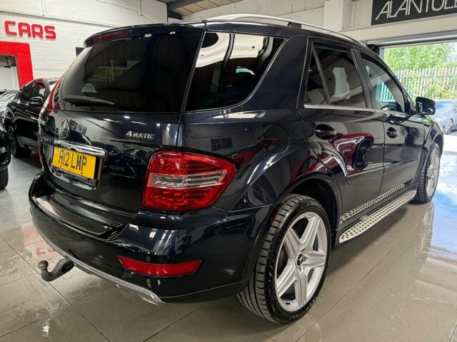 Mercedes-Benz M Class 2011 3.0 Ml300 Cdi V6 Blueefficiency Grand Edition Black #6
