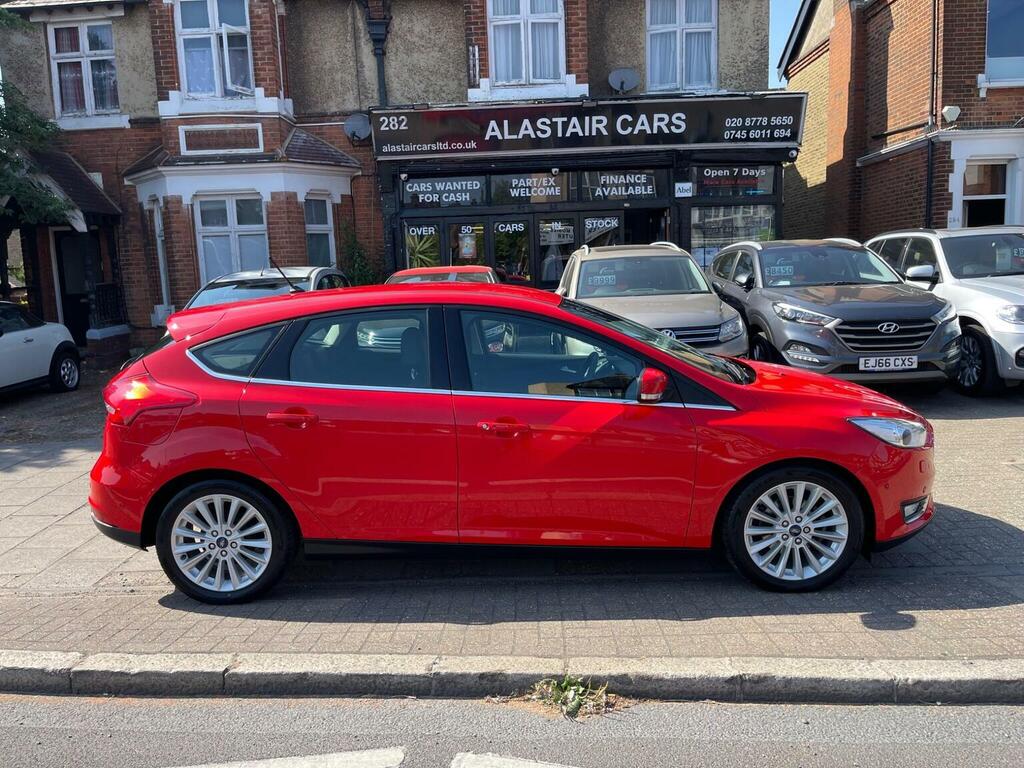 Ford Focus Hatchback 1.0T Ecoboost Titanium X Euro 6 Ss YF67MWN Red #2
