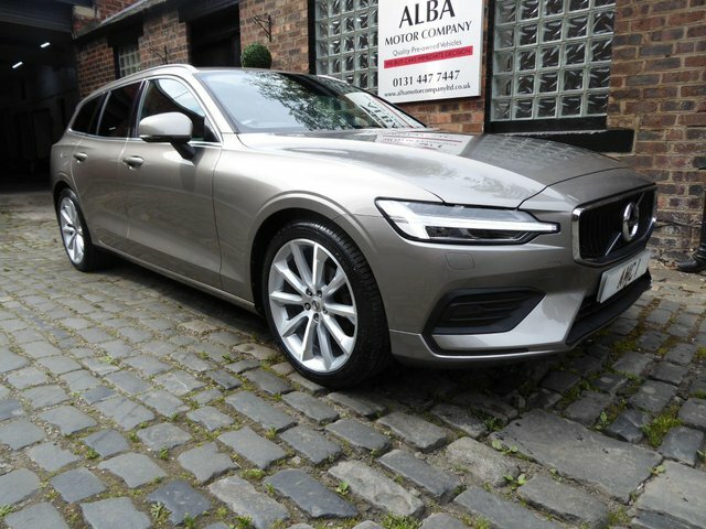 Volvo V60 2.0 D3 Momentum Plus Grey