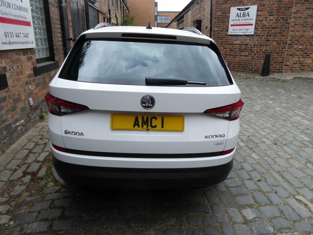 Skoda Kodiaq 2.0 Tdi Se L White #5