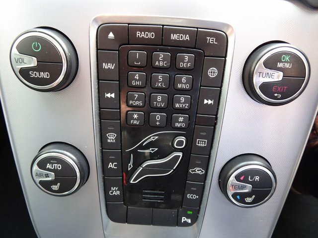 Volvo V40 Cross Country T3 Pro Red #19