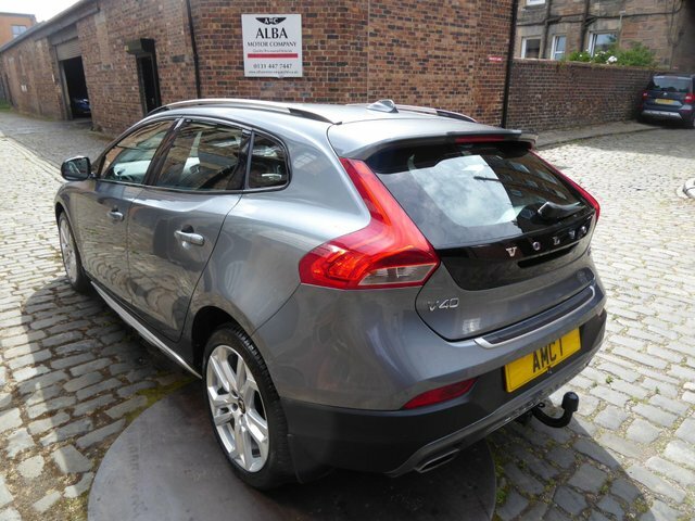 Volvo V40 Cross Country 1.5 T3 Gpf Pro Grey #3