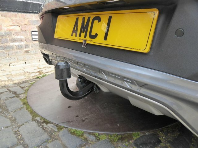 Volvo V40 Cross Country T3 Pro Red #25