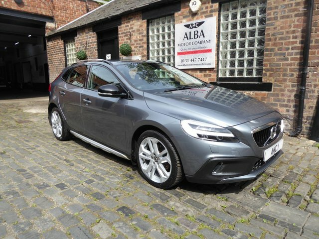 Volvo V40 Cross Country 1.5 T3 Gpf Pro Grey