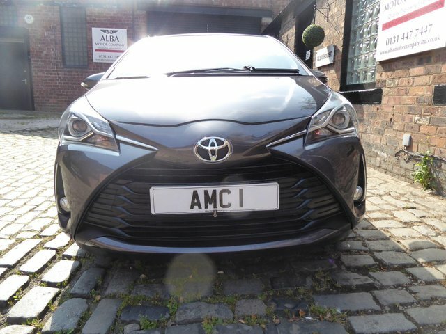 Toyota Yaris 1.5 Vvt-i Icon Cvt Grey #2