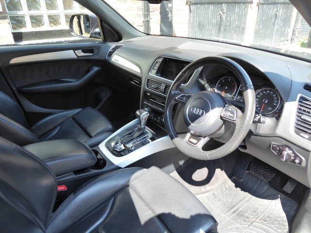 Audi Q5 Suv White #10