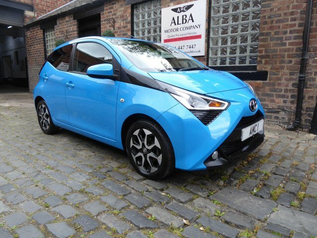 Toyota Aygo 1.0 Vvt-i X-plore X-shift Blue