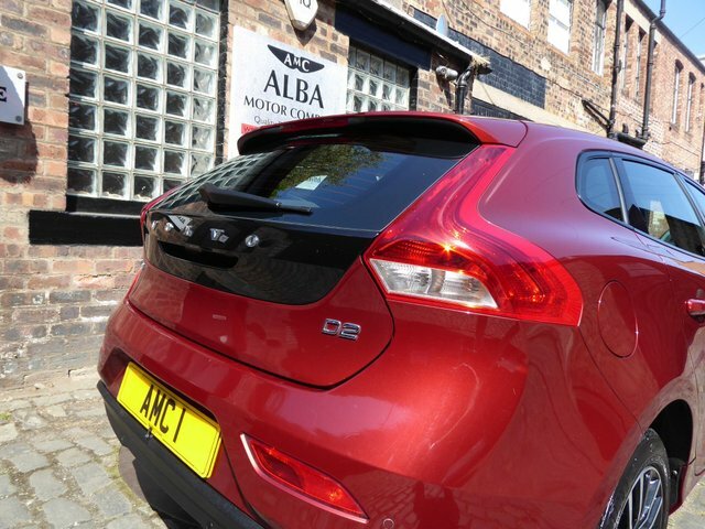 Volvo V40 D3 4 Cyl 150 R Design Nav Plus #7