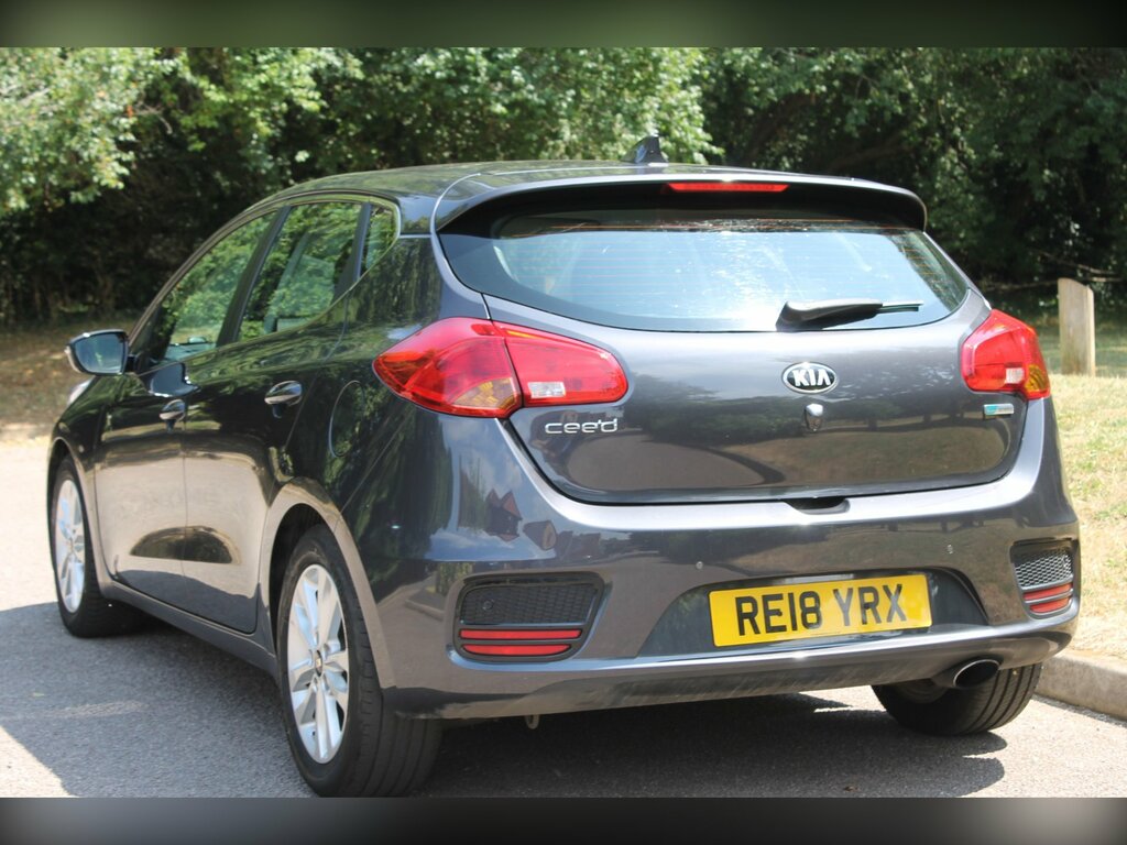 Kia Ceed 1.6 Gdi 2 Hatchback Euro 6 Ss Silver #3