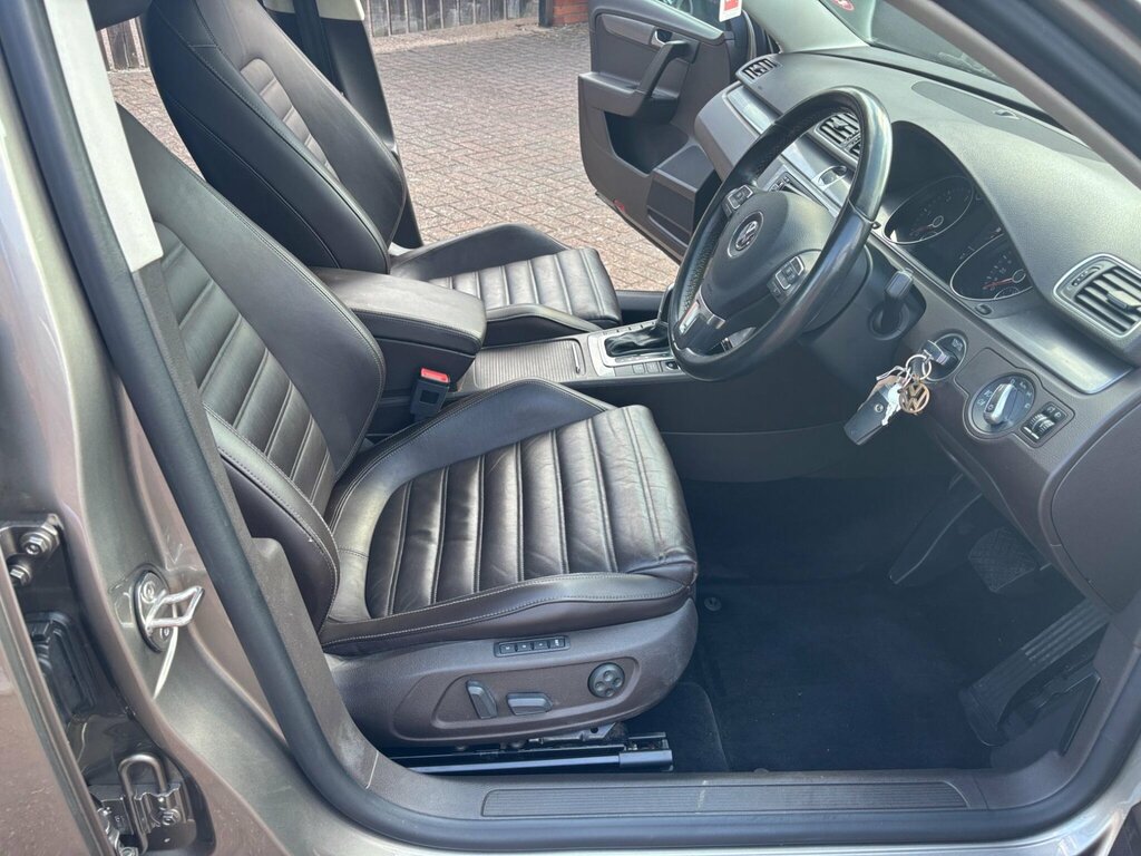 Volkswagen Passat Tdi Bluemotion Tech S Silver #11