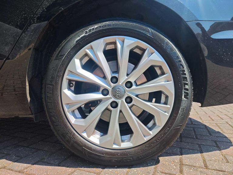 Audi A4 2.0 Tfsi 35 Technik Euro 6 Ss VO20EYX Black #5