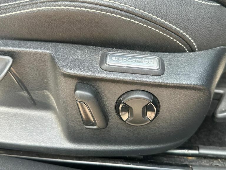 Volkswagen Passat 1.4 Tsi 13Kwh Gte Saloon Plug-in Hybrid Grey #25