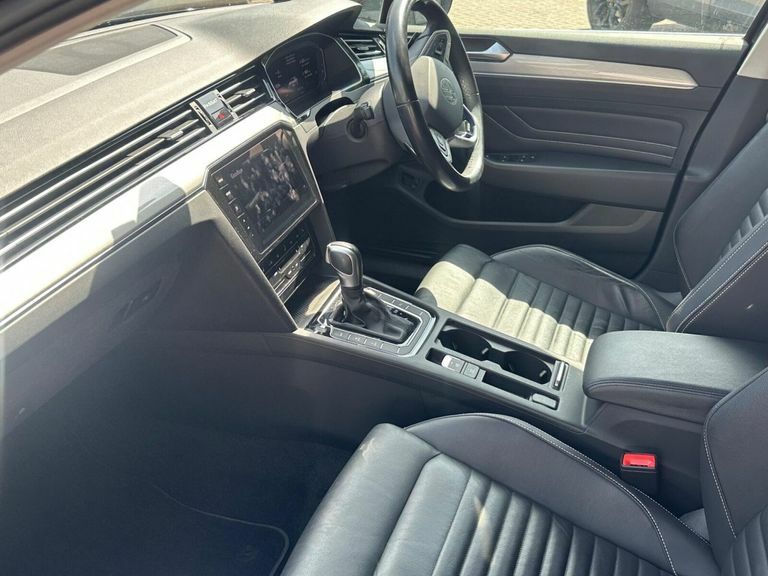 Volkswagen Passat 1.4 Tsi 13Kwh Gte Saloon Plug-in Hybrid Grey #24