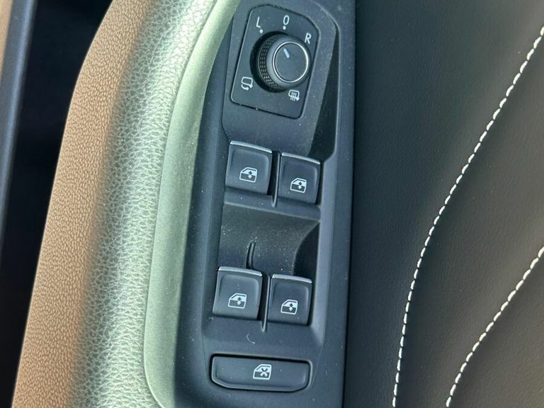 Volkswagen Passat 1.4 Tsi 13Kwh Gte Saloon Plug-in Hybrid Grey #15