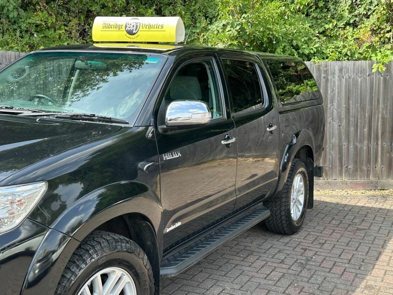 Toyota HILUX 3.0 D-4d Invincible Pickup Double Cab A Grey #31