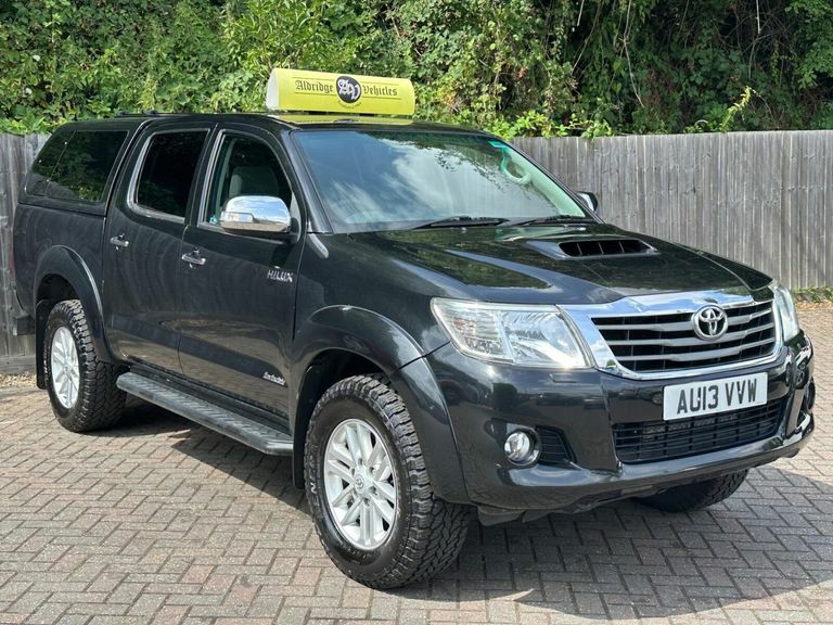 Toyota HILUX 3.0 D-4d Invincible 4Wd Black