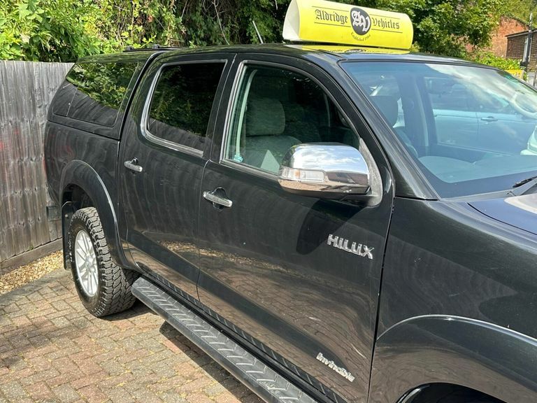 Toyota HILUX 3.0 D-4d Invincible Pickup Double Cab A Grey #27