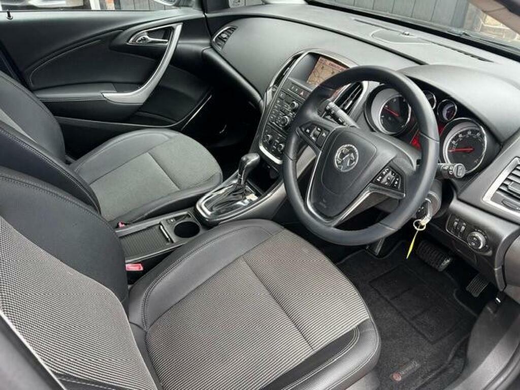 Vauxhall Astra 1.6I 16V Club Hatchback 155 Gk Silver #7