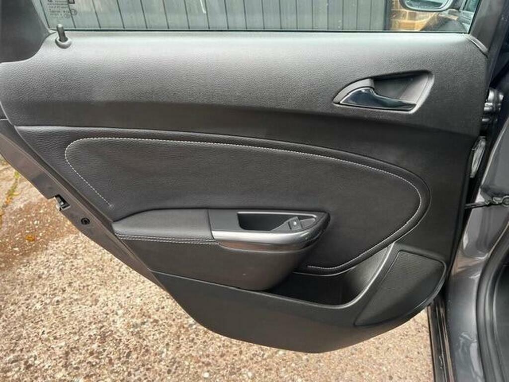 Vauxhall Astra 1.6I 16V Club Hatchback 155 Gk Silver #21