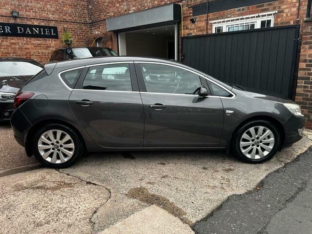 Vauxhall Astra 1.6I 16V Club Hatchback 155 Gk Silver #32