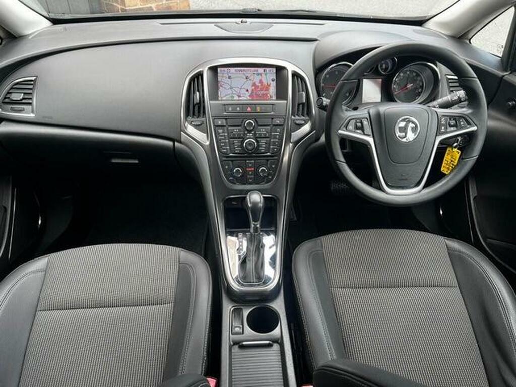 Vauxhall Astra 1.6I 16V Club Hatchback 155 Gk Silver #9