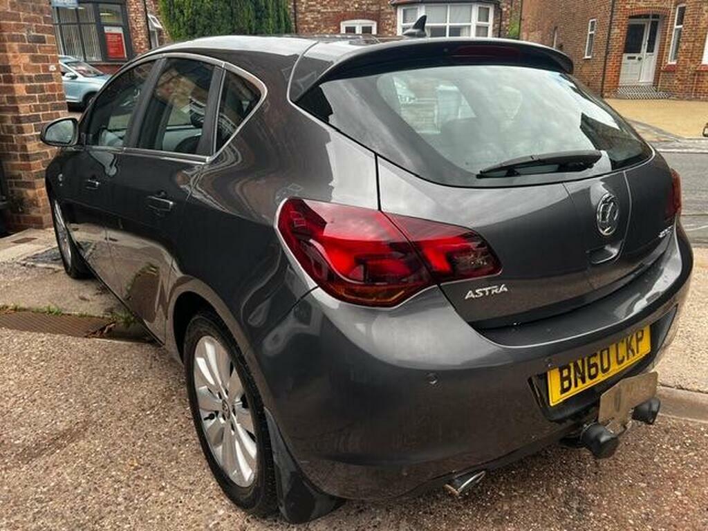 Vauxhall Astra 1.6I 16V Club Hatchback 155 Gk Silver #3