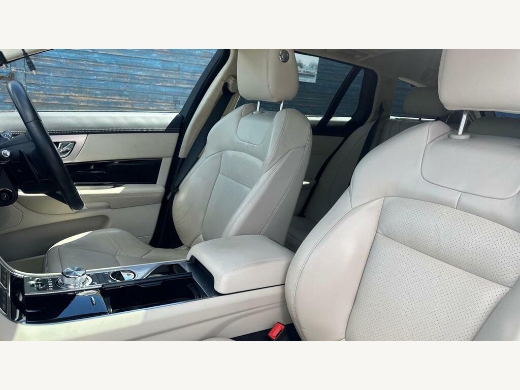 Jaguar XF 3.0D S V6 Portfolio Sportbrake Euro 5 S S Blue #2