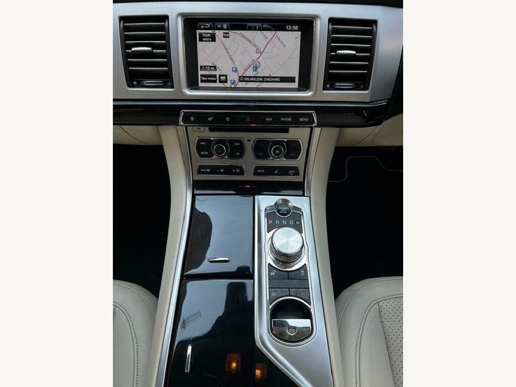 Jaguar XF Saloon Blue #19