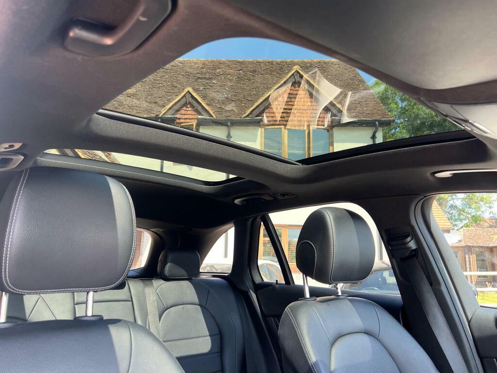 Mercedes-Benz GLC Class 3.0 Glc350d V6 Amg Line Premium Plus G-tronic 4M White #2