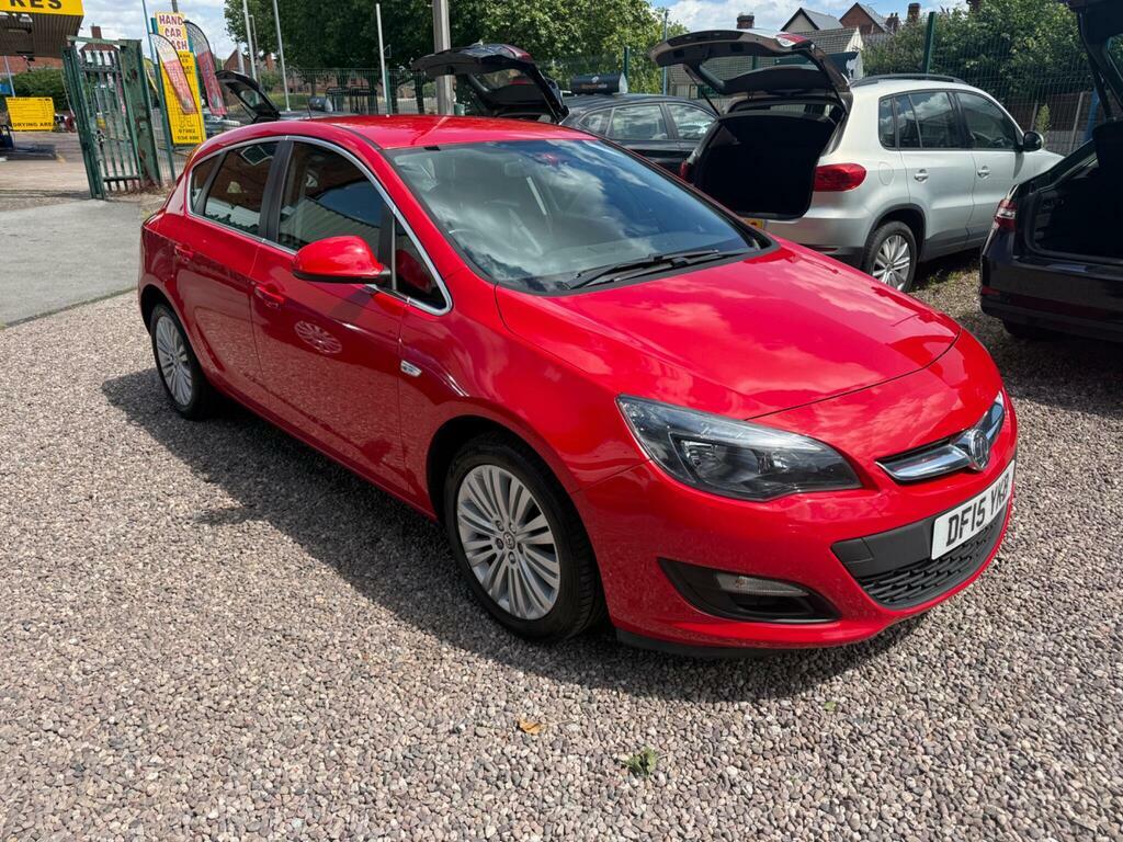 Vauxhall Astra 1.6I Excite Euro 6 Red